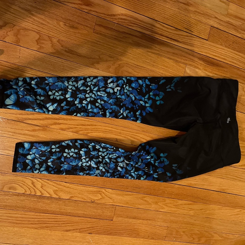 Alo yoga pants. Great condition-